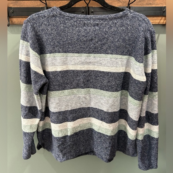 FatFace UK sweater US size 12 - Picture 2 of 3